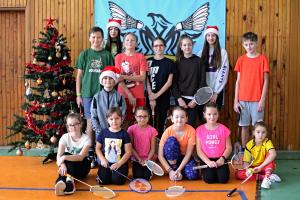 Po dvoch rokoch si v Nižnej žiaci opäť zahrali Vianočný bedmintonový turnaj